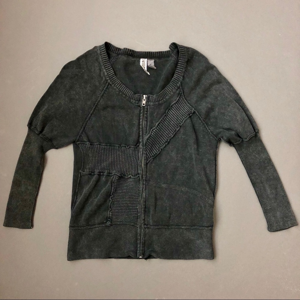 BKE Textured Sweater • M